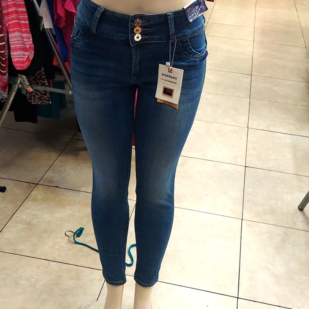 Sexy Couture Blue Jeans size 9